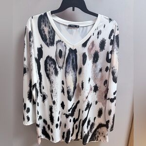 Lily Monochrome Abstract Long Sleeve Top